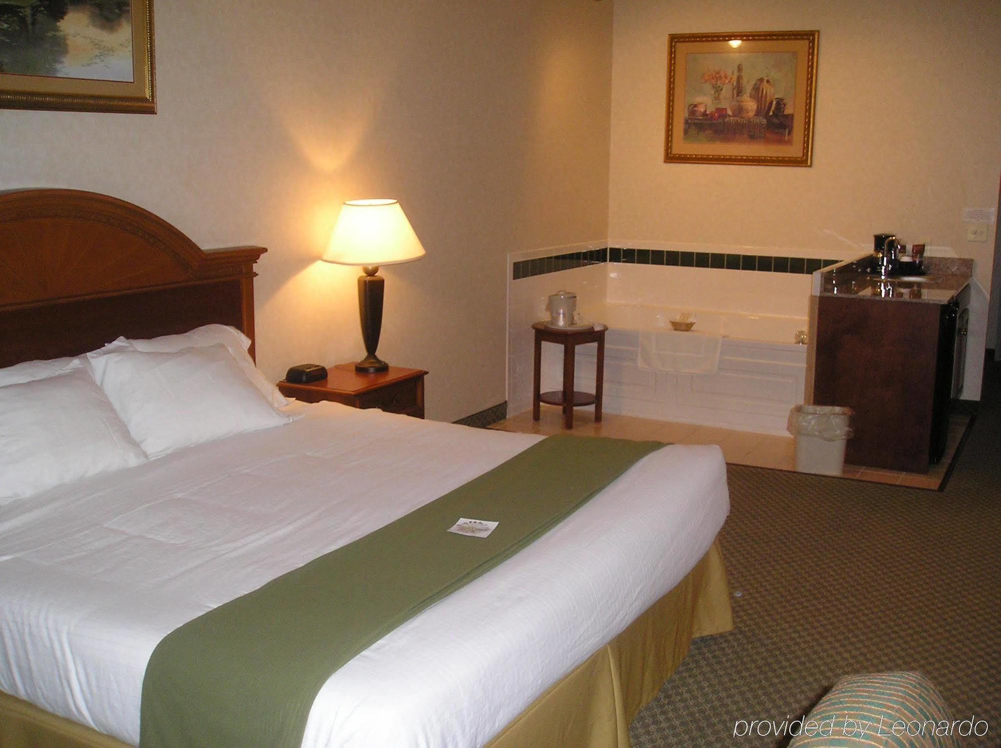 Holiday Inn Express Hotel & Suites Elkhart-South, An Ihg Hotel 외부 사진